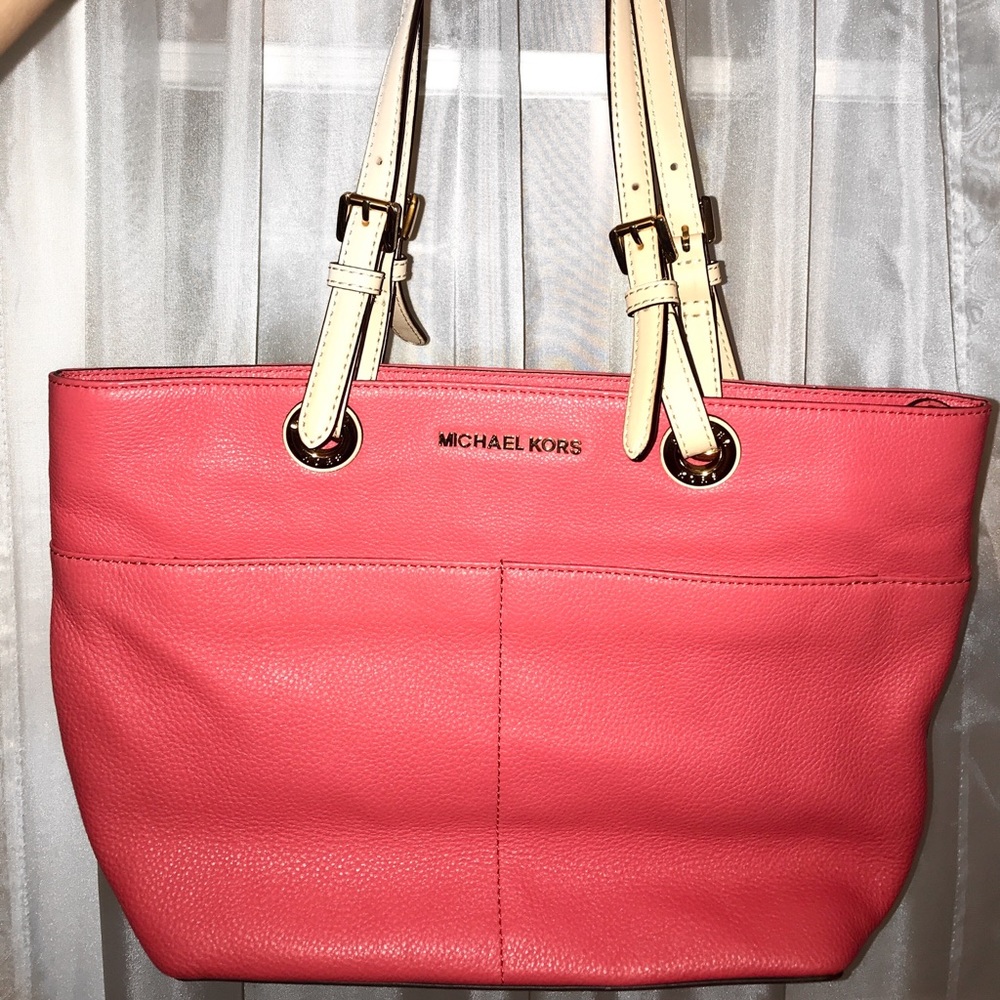 Authentic peach Michael kors bag